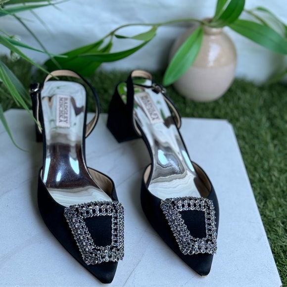BADGLEY MISCHKA Crystal Embellishments Slingback Pumps Black satin size 7 women - Picture 14 of 17